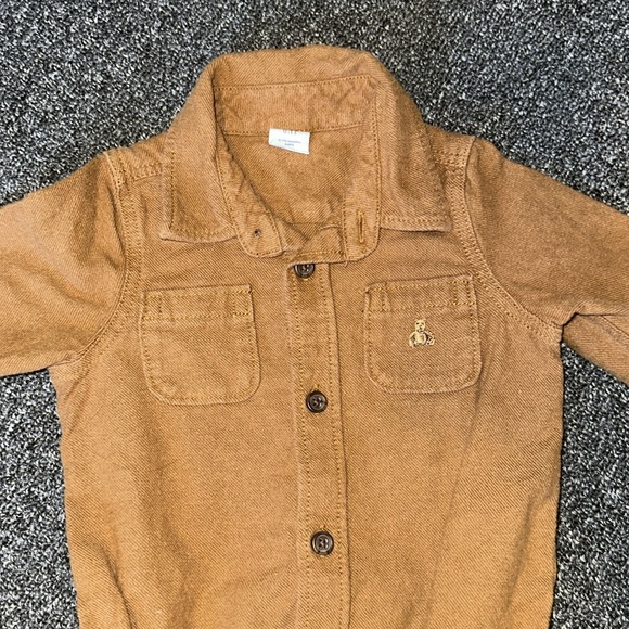 Baby Gap Button Down Onesie - Picture 2 of 3